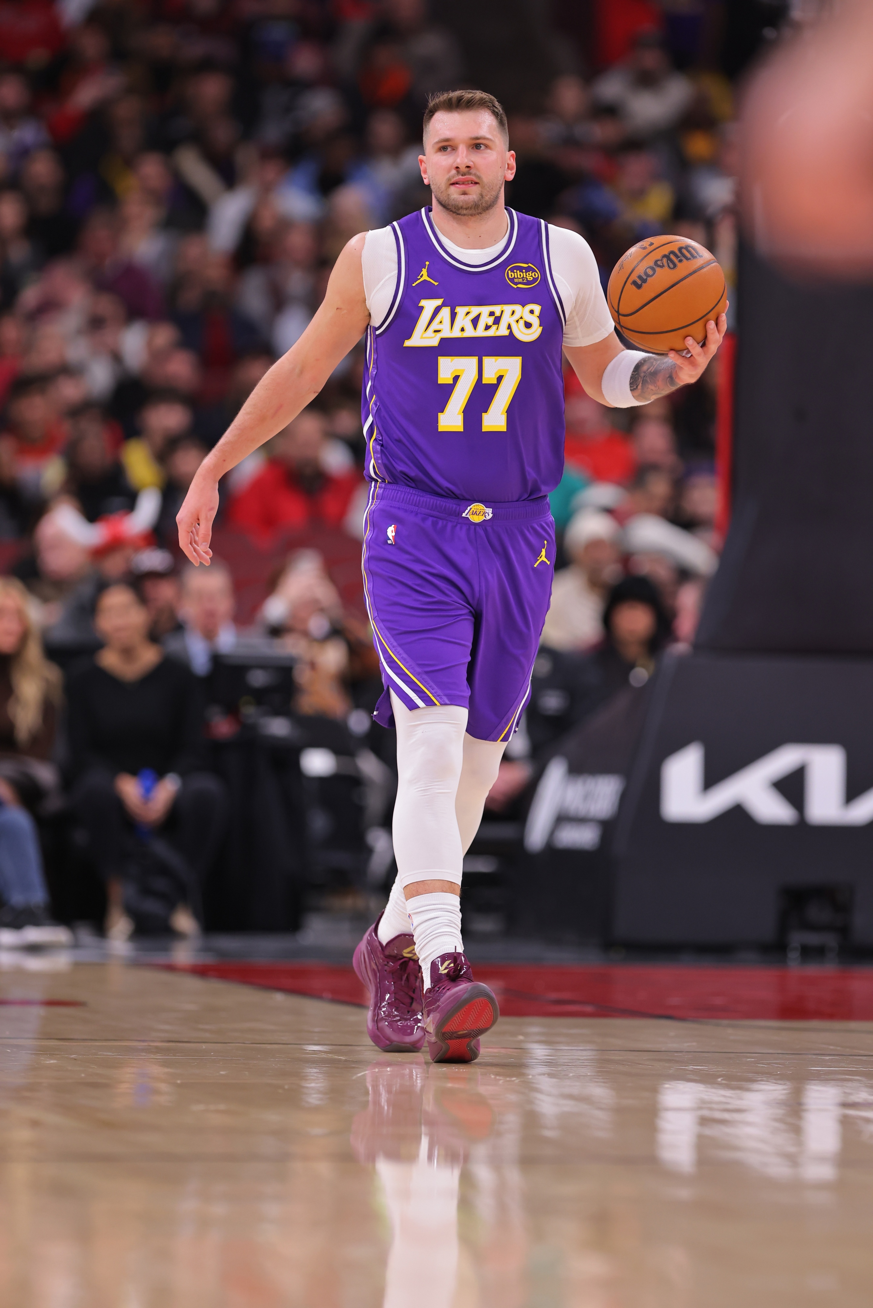 虎扑社区-东契奇生涯至今20次砍下45+ 比NBA历史上99.7%的球员都多